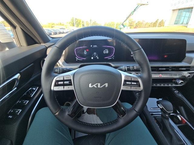 Photo of 2025 Wolf Gray Kia Telluride