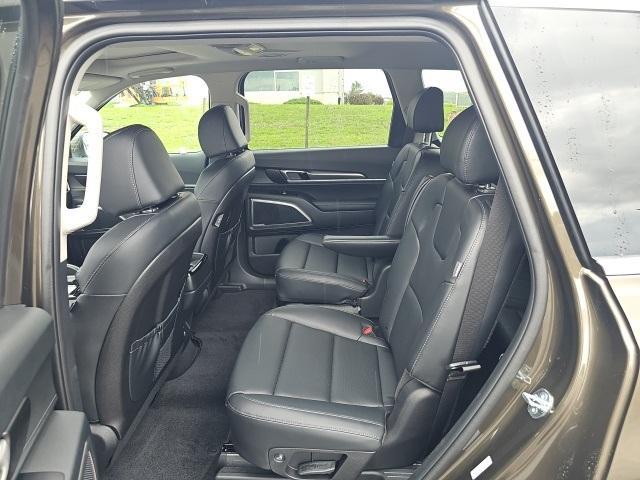 Photo of 2025 Dark Moss Kia Telluride