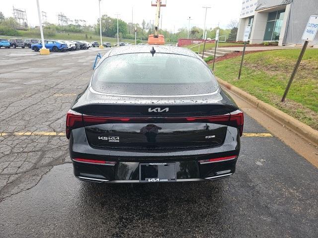 Photo of 2025 Aurora Black Pearl Kia K5