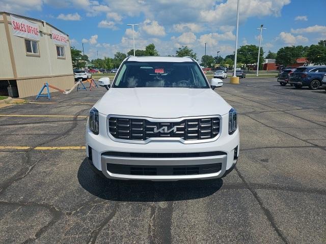 Photo of 2025 Glacial White Pearl Kia Telluride