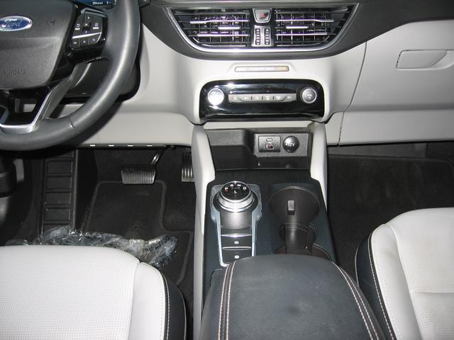 Photo of 2023 RED Ford Escape