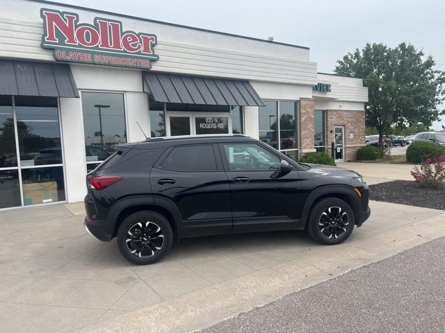 Photo of 2023 Mosaic Black Metallic Chevrolet Trailblazer