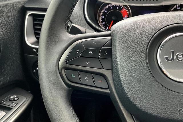 Photo of 2020 Granite Crystal Clearcoat Metallic Jeep Cherokee