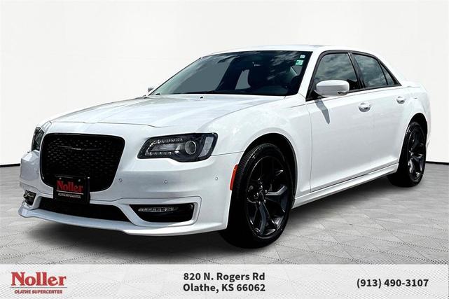 2023 Chrysler 300