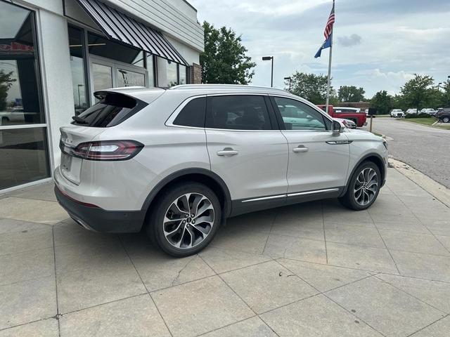 Photo of 2021 Ceramic White Lincoln Nautilus