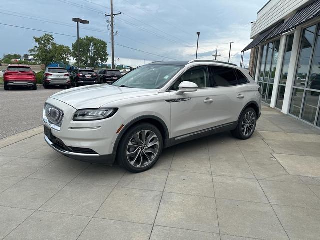 Photo of 2021 Ceramic White Lincoln Nautilus