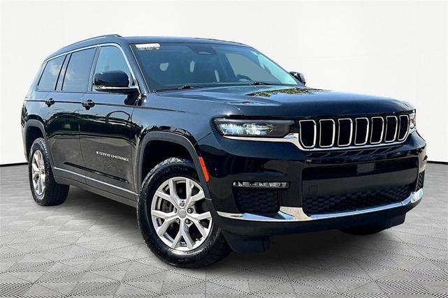 Photo of 2021 Diamond Black Jeep Grand Cherokee L