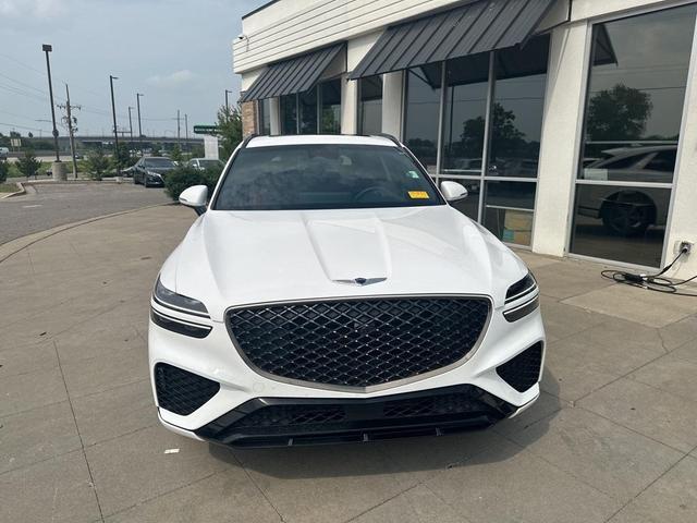 Photo of 2022 Alta White Genesis GV70