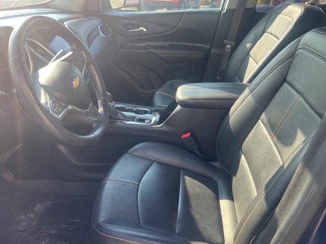 Photo of 2022 Blue Glow Metallic Chevrolet Equinox