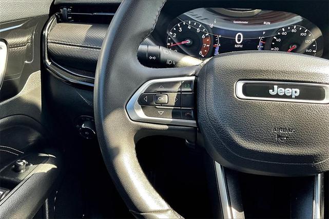 Photo of 2022 Billet Silver Metallic Clearcoat Jeep Compass