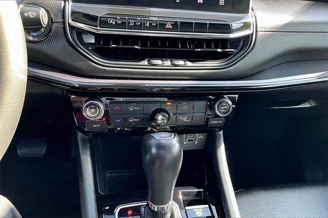 Photo of 2022 Billet Silver Metallic Clearcoat Jeep Compass