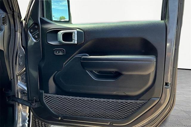 Photo of 2021 Granite Crystal Clearcoat Metallic Jeep Wrangler Unlimited
