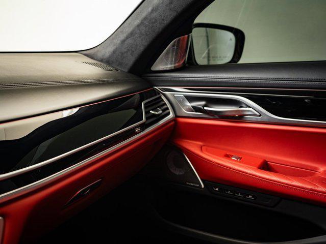 Photo of 2022 Special Order Color BMW ALPINA B7