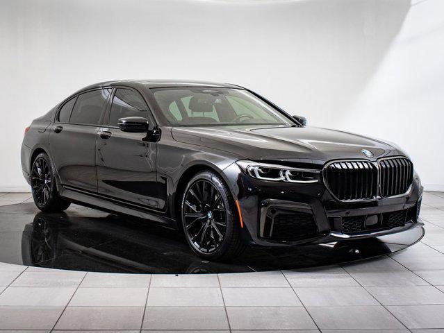 Photo of 2022 Black Sapphire Metallic BMW 750