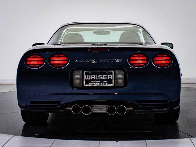 Photo of 2000 Dark Sapphire Metallic Chevrolet Corvette