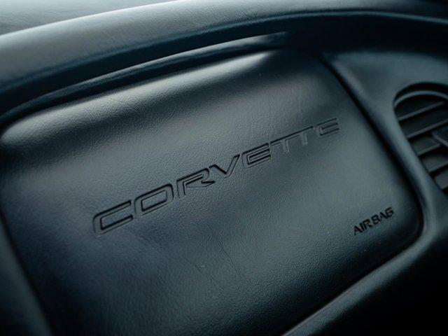 Photo of 2000 Dark Sapphire Metallic Chevrolet Corvette