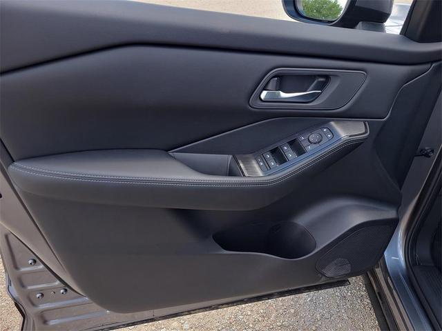 Photo of 2025 Gun Metallic Nissan Rogue
