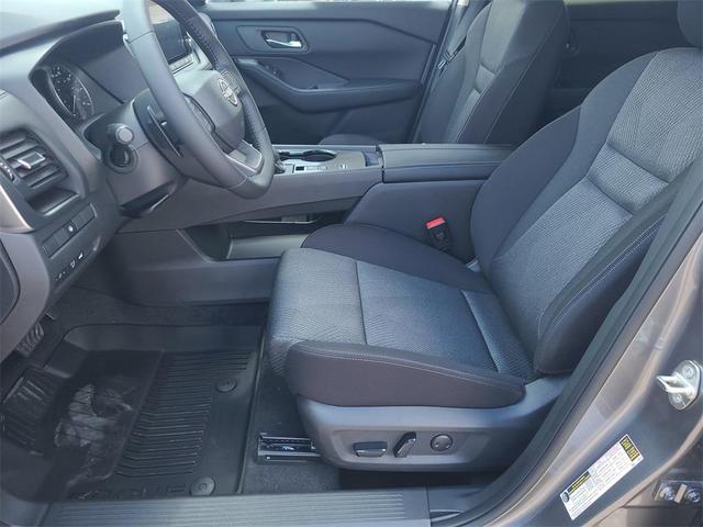 Photo of 2025 Gun Metallic Nissan Rogue
