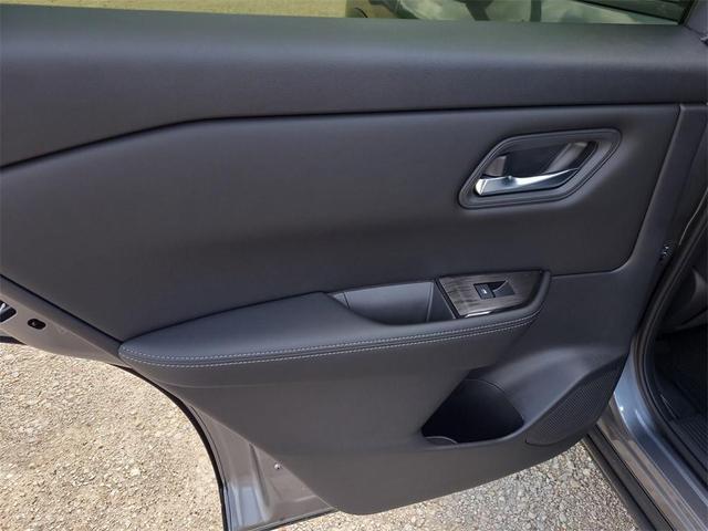 Photo of 2025 Gun Metallic Nissan Rogue