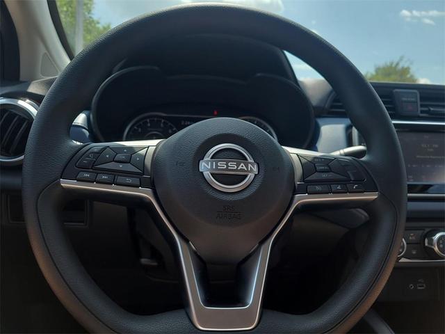 Photo of 2025 Gray Sky Pearl Nissan Versa