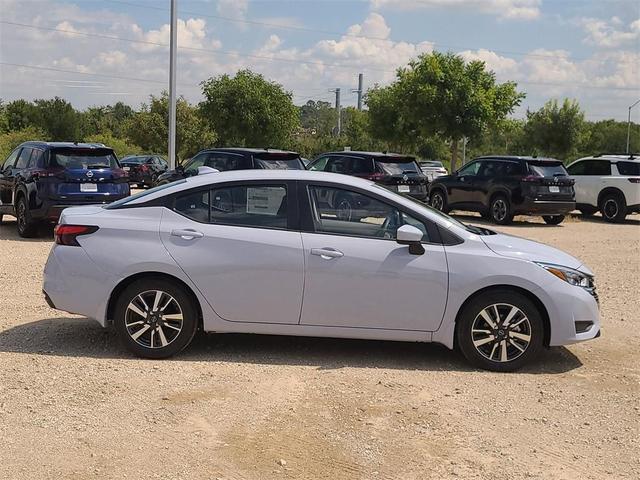 Photo of 2025 Gray Sky Pearl Nissan Versa