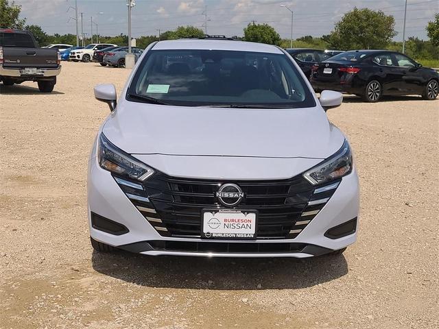 Photo of 2025 Gray Sky Pearl Nissan Versa