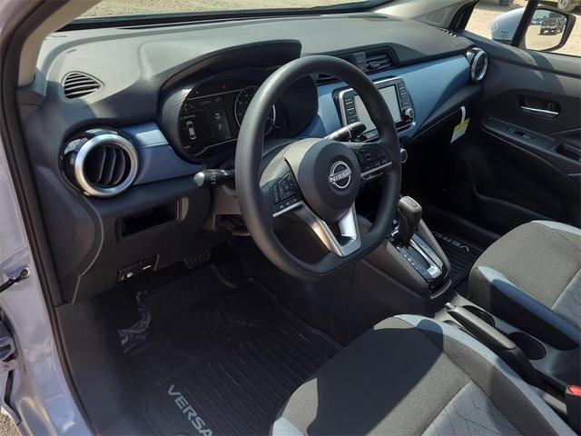 Photo of 2025 Gray Sky Pearl Nissan Versa