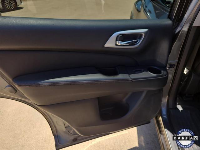 Photo of 2020 Gun Metallic Nissan Pathfinder