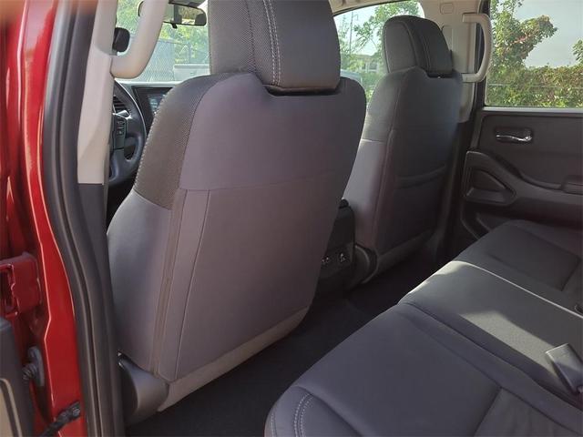 Photo of 2024 Cardinal Red Metallic Nissan Frontier