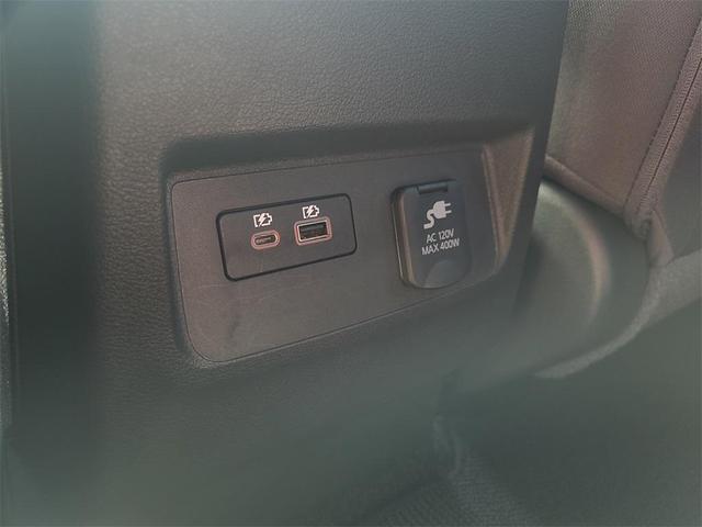 Photo of 2024 Cardinal Red Metallic Nissan Frontier