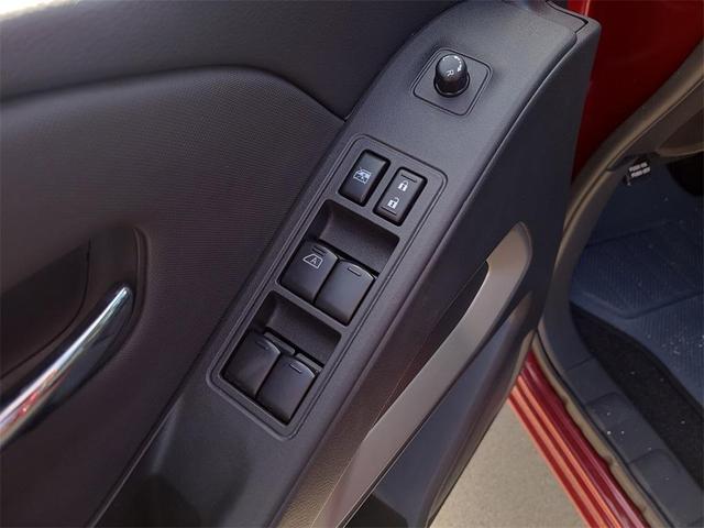 Photo of 2024 Cardinal Red Metallic Nissan Frontier