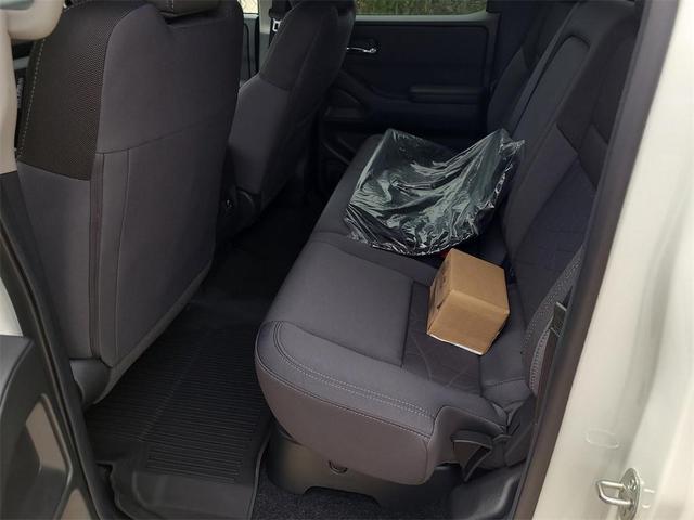 Photo of 2025 Glacier White Nissan Frontier