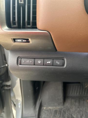 Photo of 2022 Boulder Gray Pearl Nissan Pathfinder