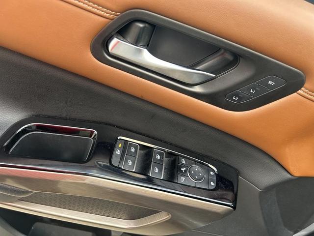 Photo of 2022 Boulder Gray Pearl Nissan Pathfinder