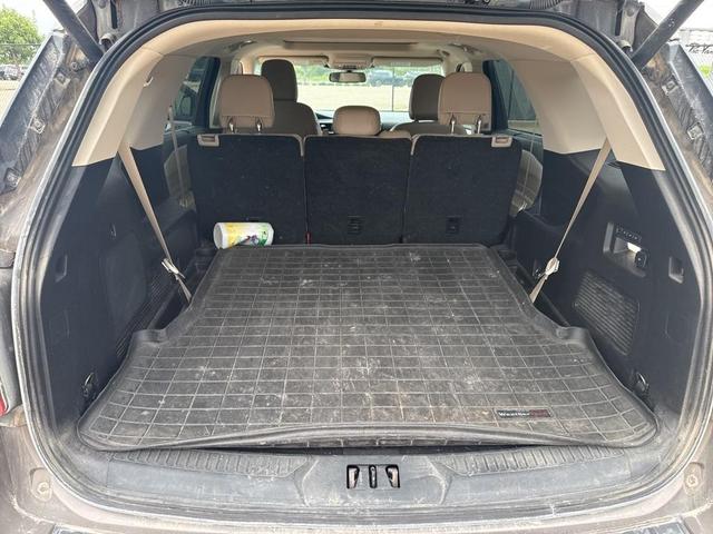 Photo of 2021 Gray Metallic Ford Explorer