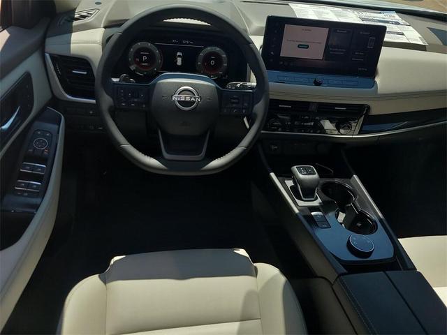 Photo of 2025 Everest White P Nissan Rogue