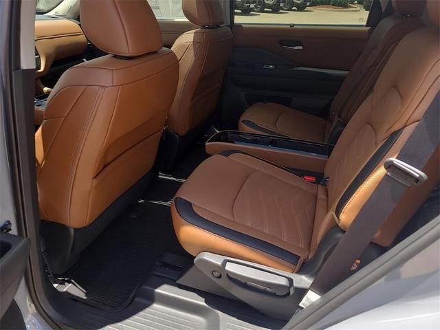 Photo of 2025 Boulder Gray Metallic Nissan Pathfinder