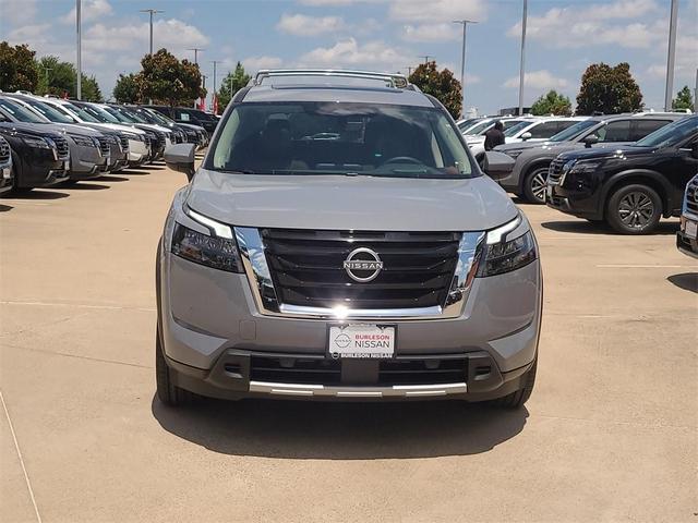 Photo of 2025 Boulder Gray Metallic Nissan Pathfinder