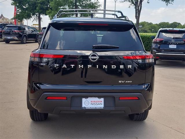 Photo of 2024 Black Nissan Pathfinder