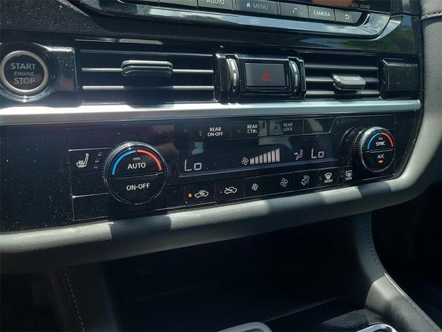 Photo of 2024 Black Nissan Pathfinder