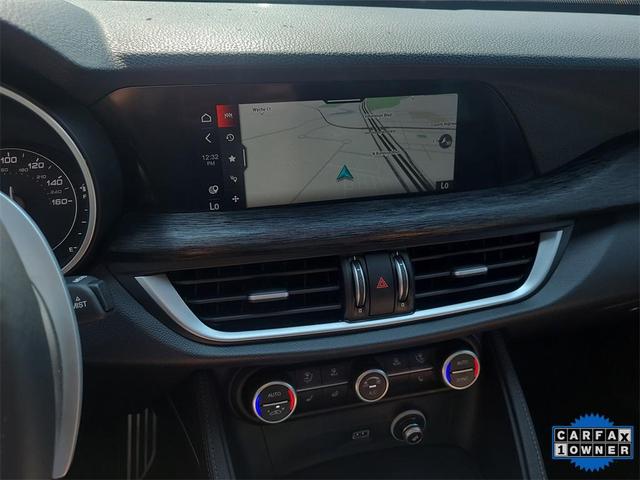 Photo of 2022 Vulcano Black Metallic Alfa Romeo Stelvio