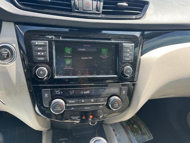 Photo of 2019 White Nissan Rogue Sport