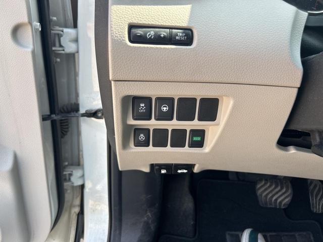 Photo of 2019 White Nissan Rogue Sport