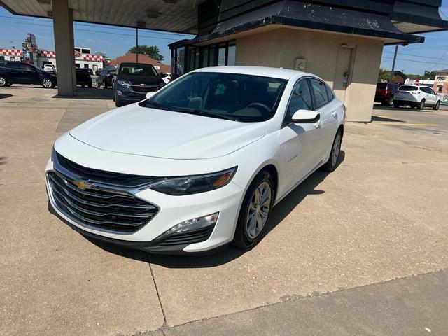 Photo of 2023 Summit White Chevrolet Malibu