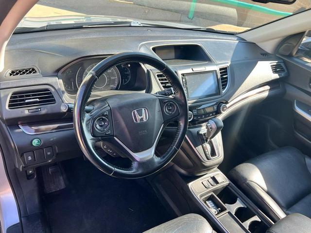 Photo of 2015 Alabaster Silver Metallic Honda CR-V