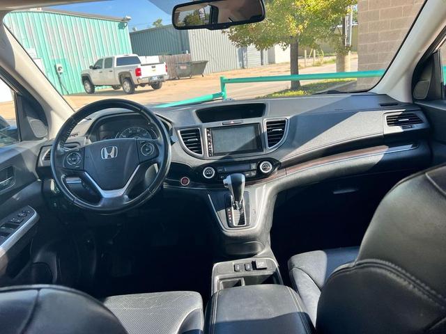 Photo of 2015 Alabaster Silver Metallic Honda CR-V