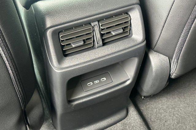 Photo of 2026 Platinum White Pearl Honda CR-V