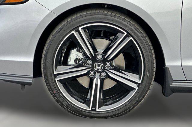 Photo of 2025 Solar Silver Metallic Honda Accord Hybrid