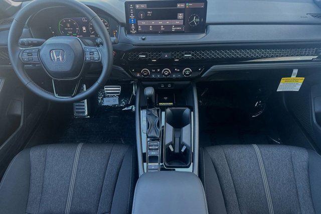 Photo of 2025 Solar Silver Metallic Honda Accord Hybrid