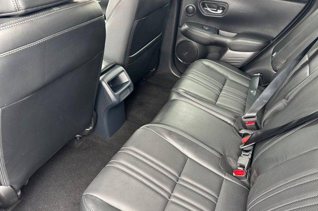 Photo of 2023 Modern Steel Metallic Honda HR-V